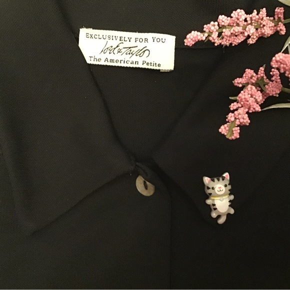 3/$9.00 Cat Lapel Pin - Picture 2 of 4